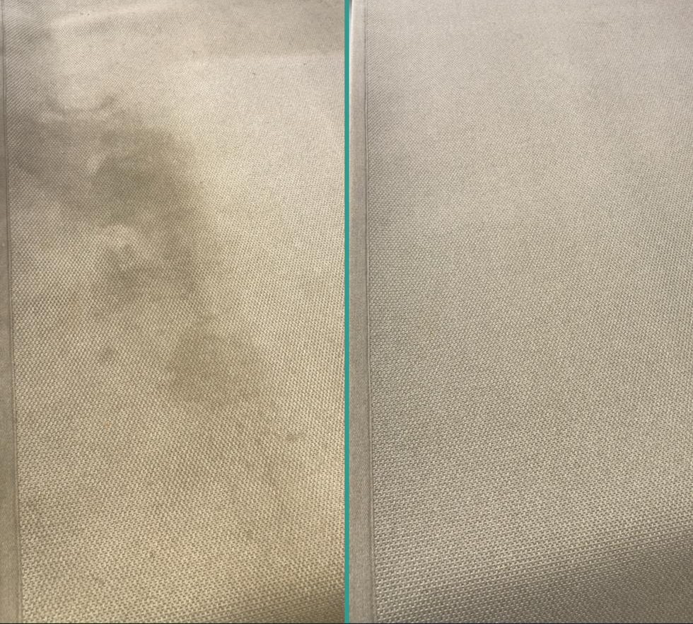 Antes e depois da limpeza profissional de carpete pela CleanUp Carpet